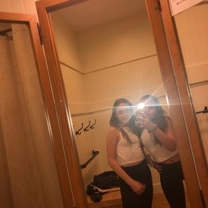 Meet your Posher, Bella